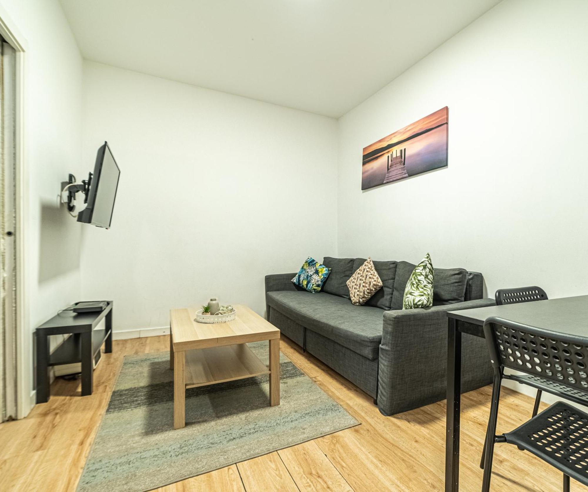 New Flat , Modern , Wifi, 10Min Sol, 5 Reina Sofia Lägenhet Madrid Exteriör bild