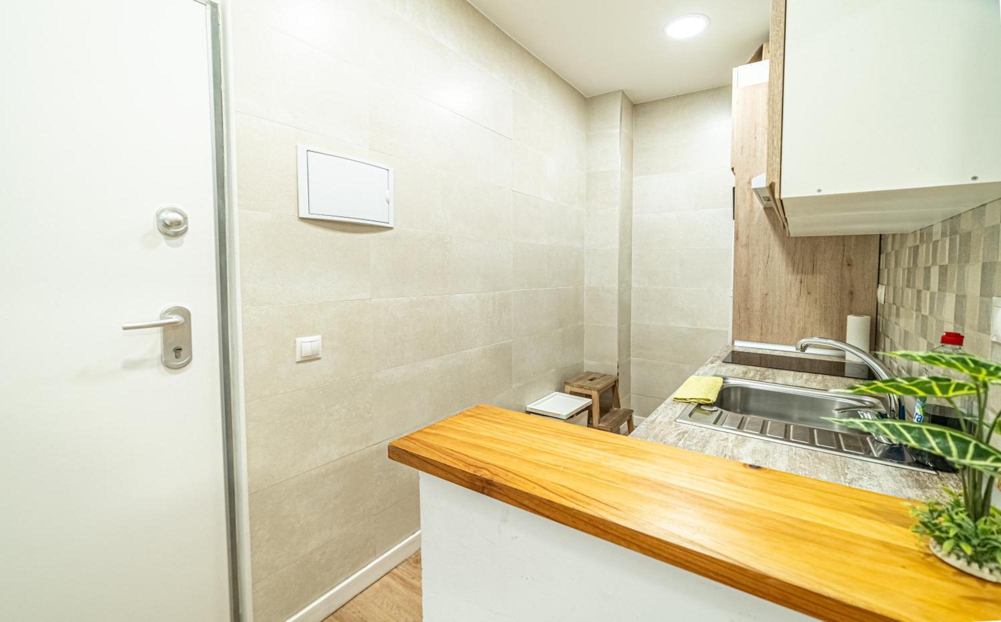 New Flat , Modern , Wifi, 10Min Sol, 5 Reina Sofia Lägenhet Madrid Exteriör bild
