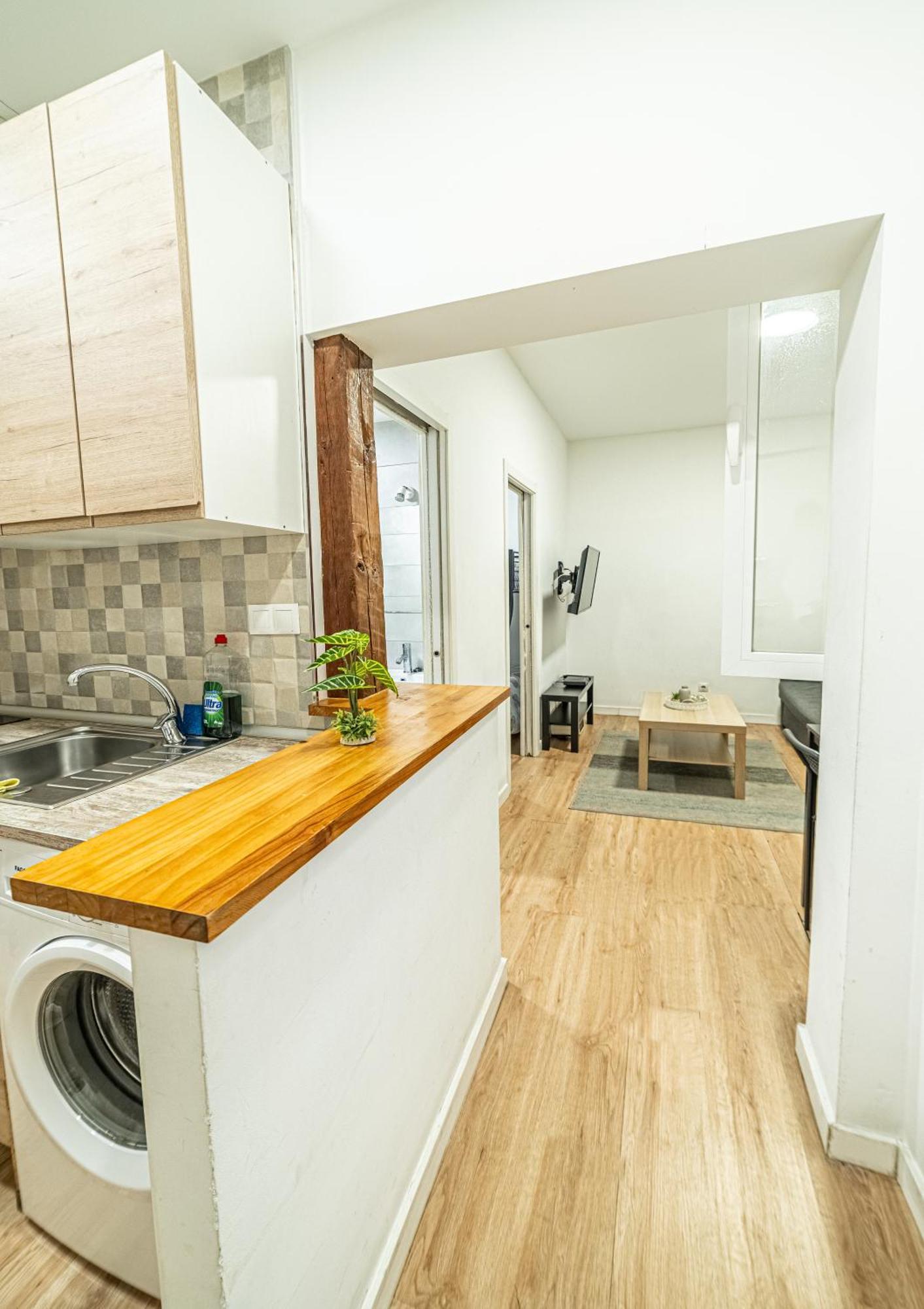 New Flat , Modern , Wifi, 10Min Sol, 5 Reina Sofia Lägenhet Madrid Exteriör bild