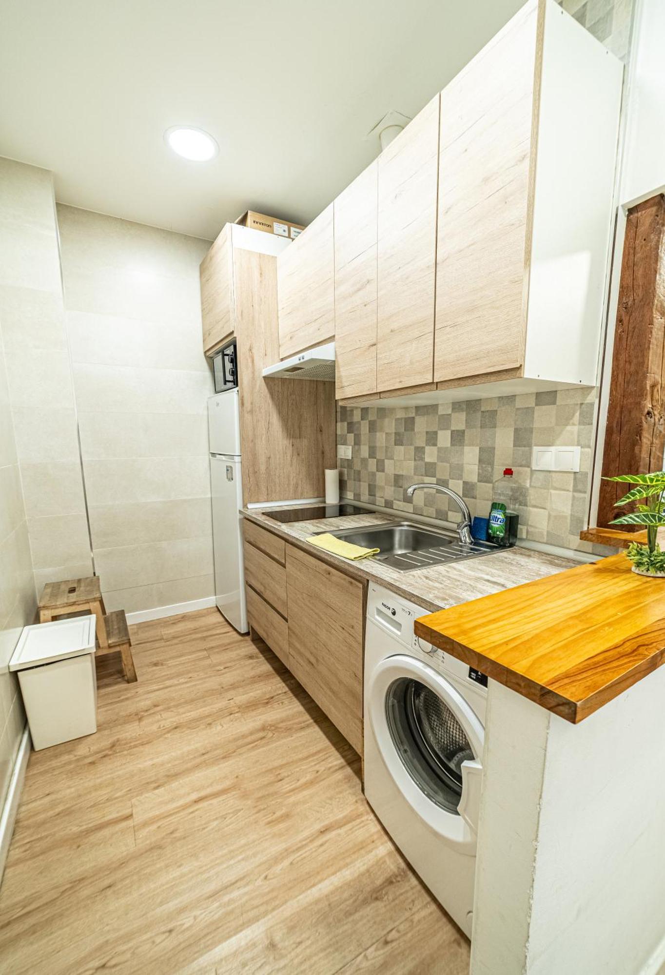 New Flat , Modern , Wifi, 10Min Sol, 5 Reina Sofia Lägenhet Madrid Exteriör bild